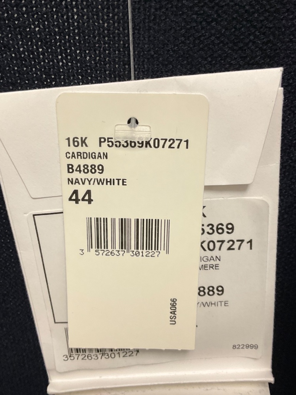 CHANEL NAVY / WHITE 2016 CASHMERE KNIT LONG CARDIGAN SWEATER WITH SILVER CC LOGO - Picture 6 of 8